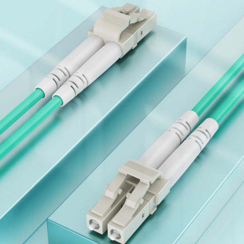 PVC / LSZH / OFNP / OFNR / Plenum Fiber Optic Patch Cord لأفضل أداء