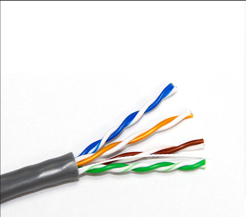 24AWG 4 أزواج PE PVC سترة CU CCA Cat5e LAN كابل للكمبيوتر
