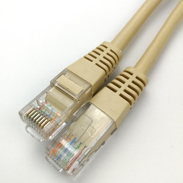 كابل UTP Cat5e Rj45 إلى RJ45 Network Ethernet Patch Cord أصفر